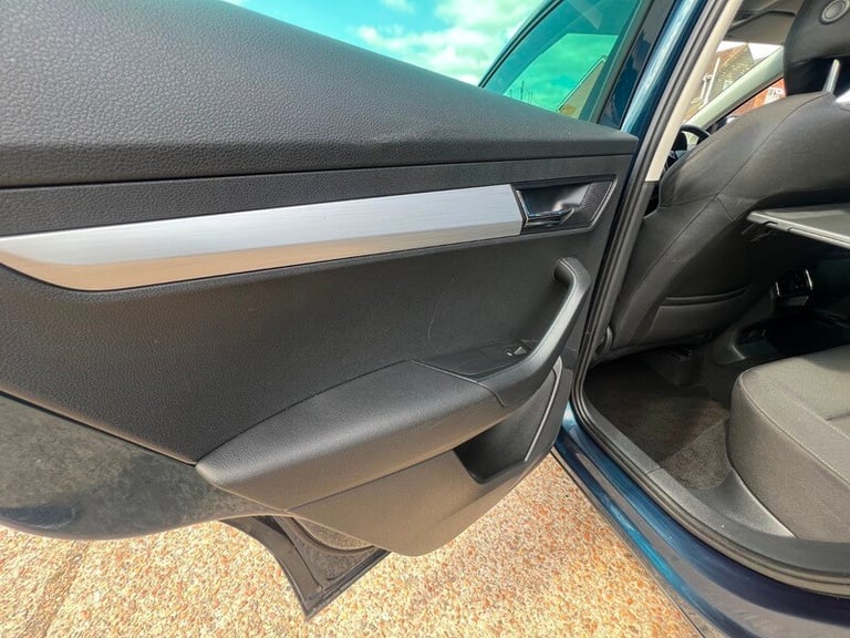 Skoda Karoq 1.0 TSI SE Nav Plus SUV 5dr Petrol Manual Euro 6 (s/s) (115 ps)