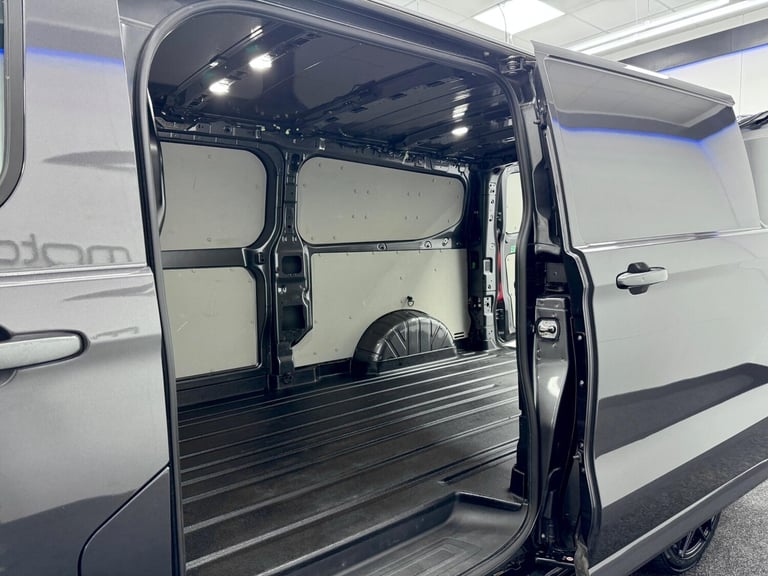 2024 Ford Transit Custom 2.0 320 EcoBlue Limited Auto L2 H1 Euro 6 (s/s) 5dr PANEL VAN Diesel Aut...