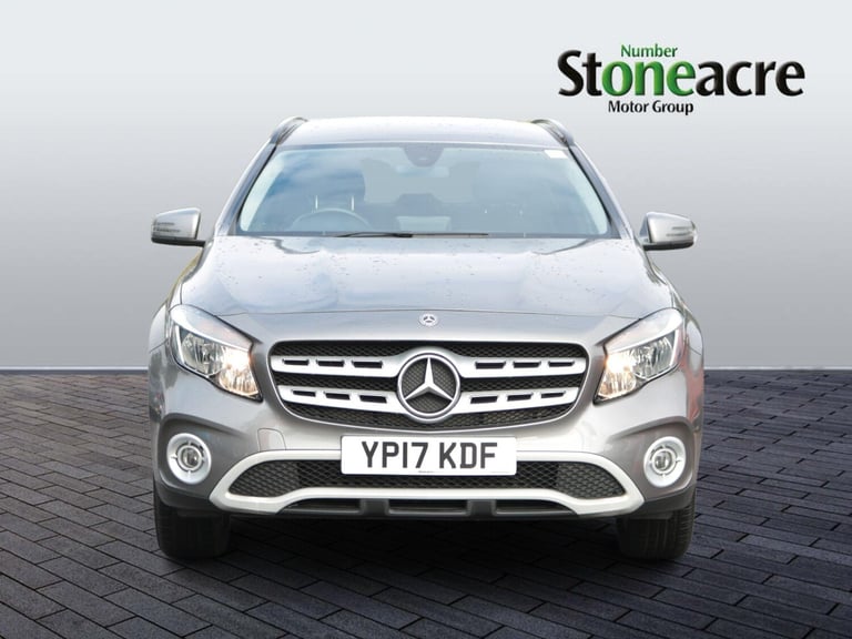 2017 Mercedes-Benz GLA 2.1 GLA200d SE SUV 5dr Diesel 7G-DCT Euro 6 (s/s) (136 ps) ESTATE Diesel A...