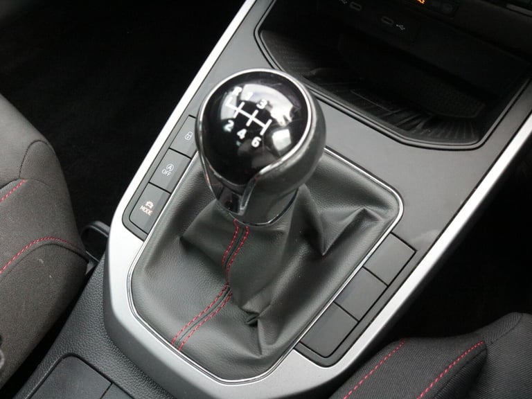 2021 SEAT Arona 1.0 TSI 110 FR Red Edition 5dr HATCHBACK PETROL Manual