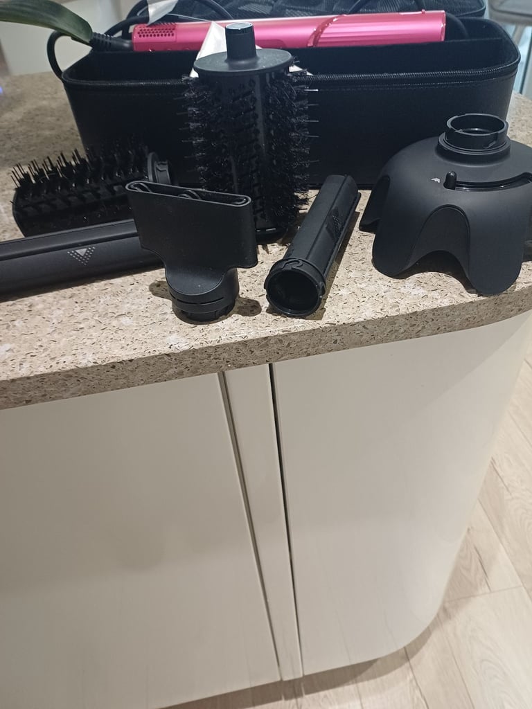 Shark hair dryer styling set