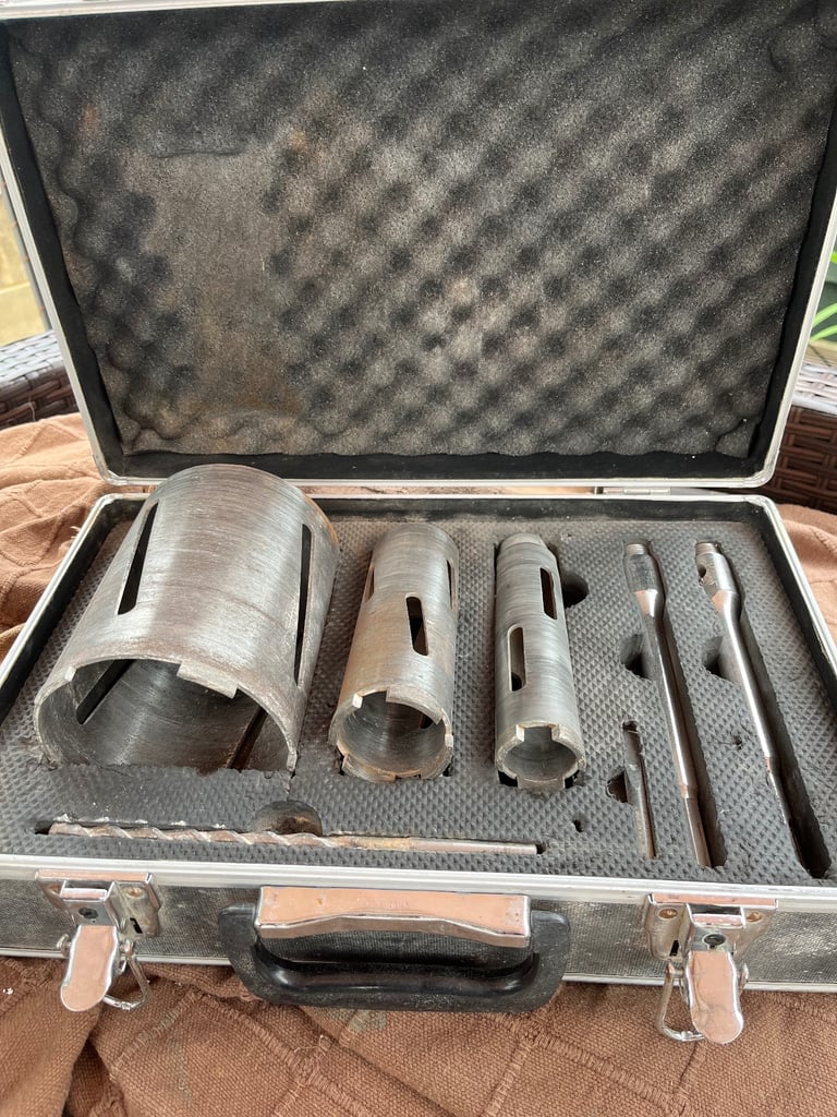 Diamond core bits