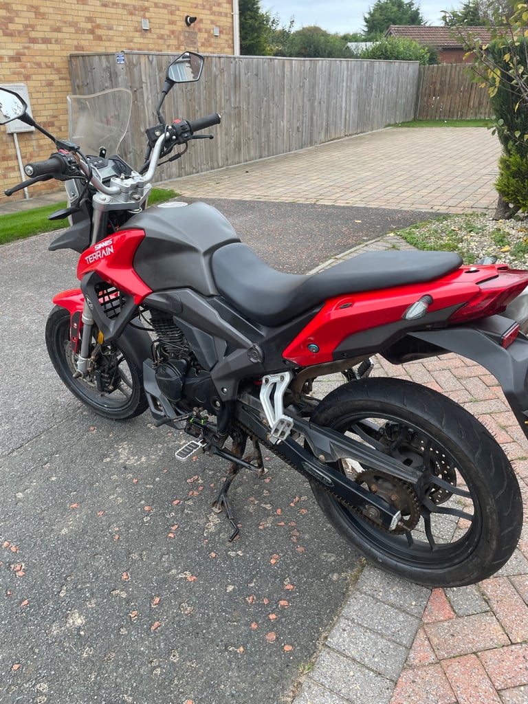 image for Sinnis Terrain 125cc 