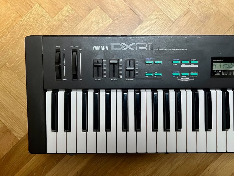 Yamaha DX21 FM Synthesizer