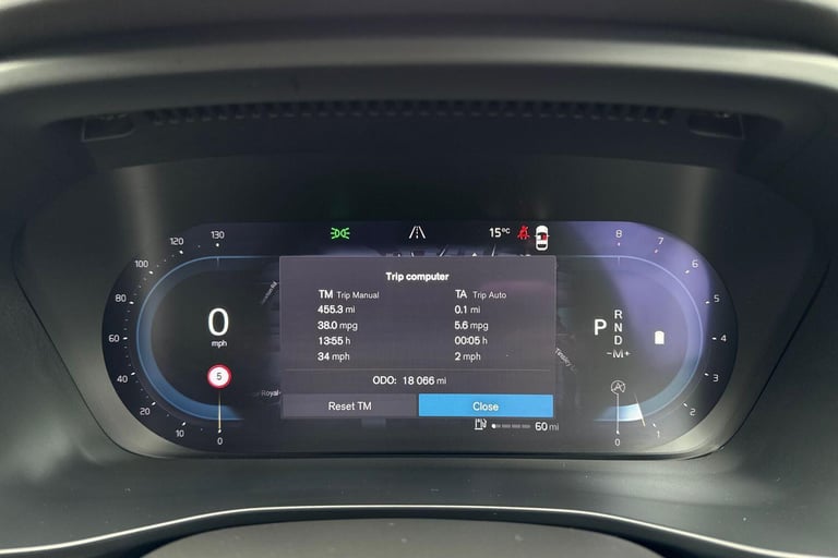 2022 Volvo XC40 2.0 B4 MHEV Ultimate SUV 5dr Petrol Hybrid DCT Auto Euro 6 (s/s) (197 ps) ESTATE ...