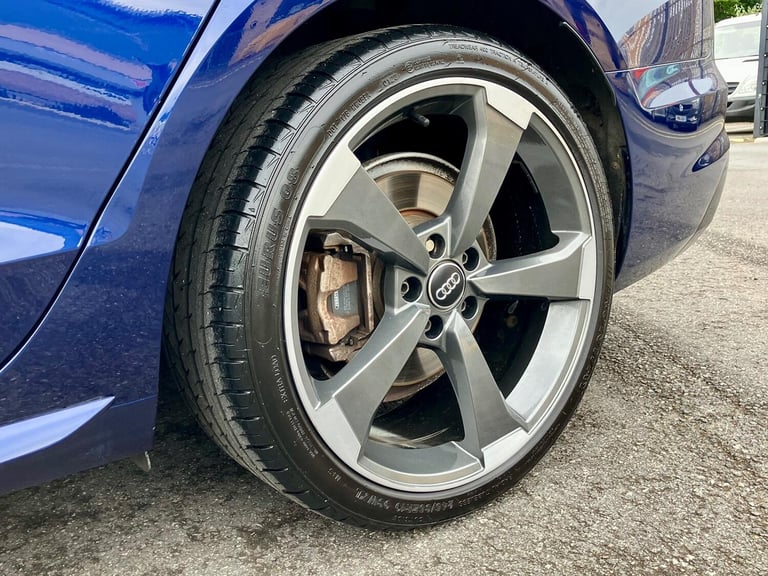 AUDI A4 2.0 TDI 30 Black Edition 2019