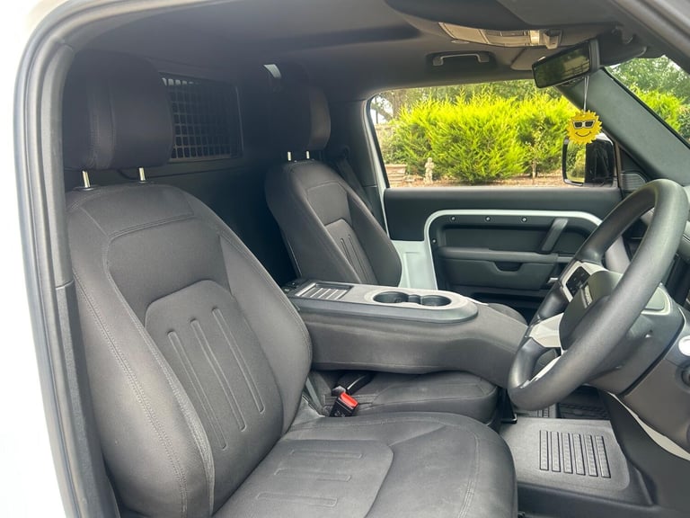 LAND ROVER DEFENDER 90 3.0 D200 MHEV 2021