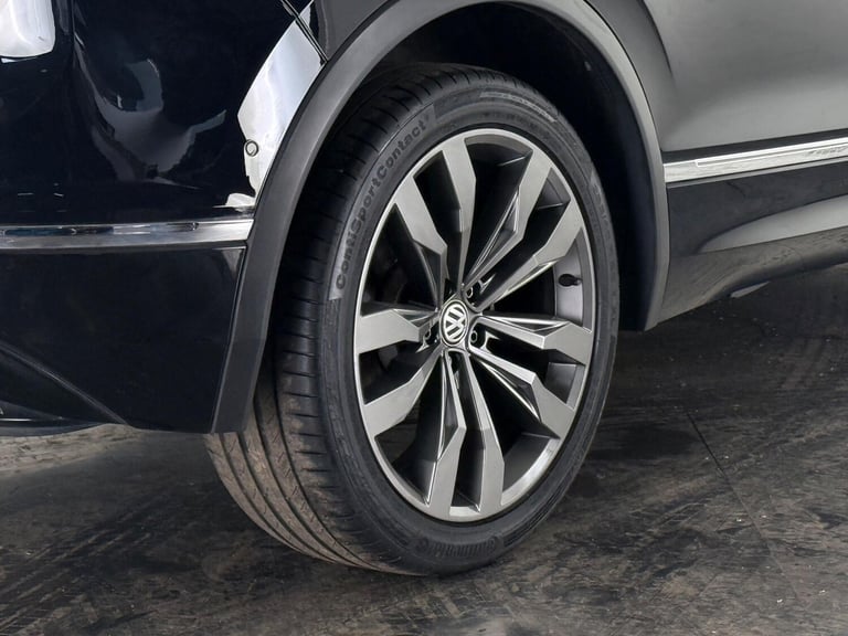 2020 Volkswagen Tiguan 2.0 TSi 230 4Motion SEL 5dr DSG ESTATE PETROL Automatic