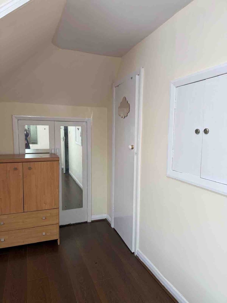 1 bedroom in Woodfield Avenue, HA0