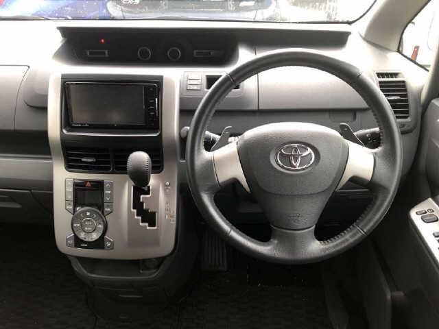 TOYOTA NOAH WELCAB WITH DISABILITY / DISABLED ACCESS SEAT