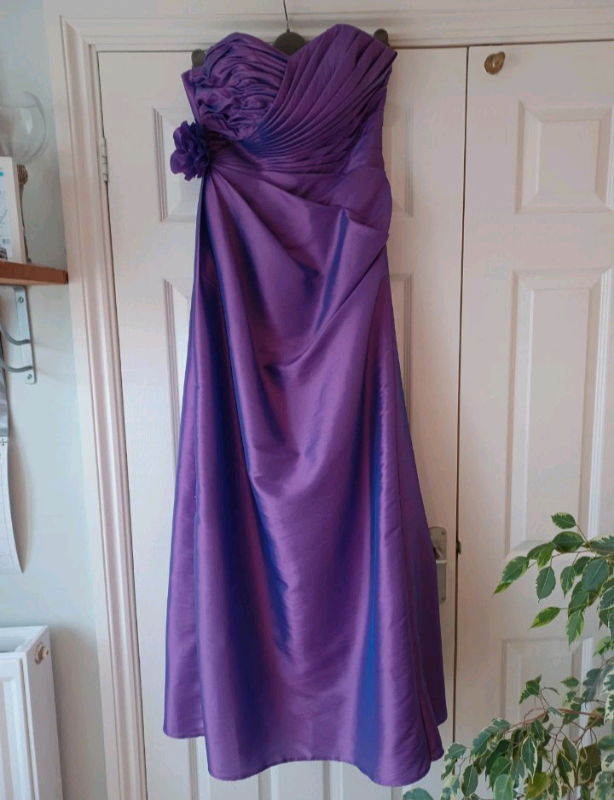 Beautiful eggplant purple prom dress