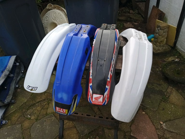 Front mudguard 