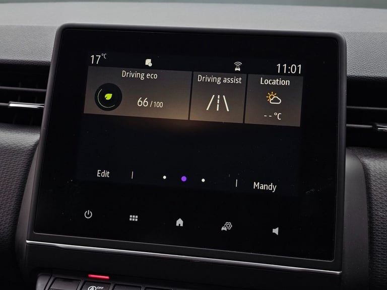 2021 Renault Clio 1.0 TCe 90 Iconic 5dr HATCHBACK PETROL Manual