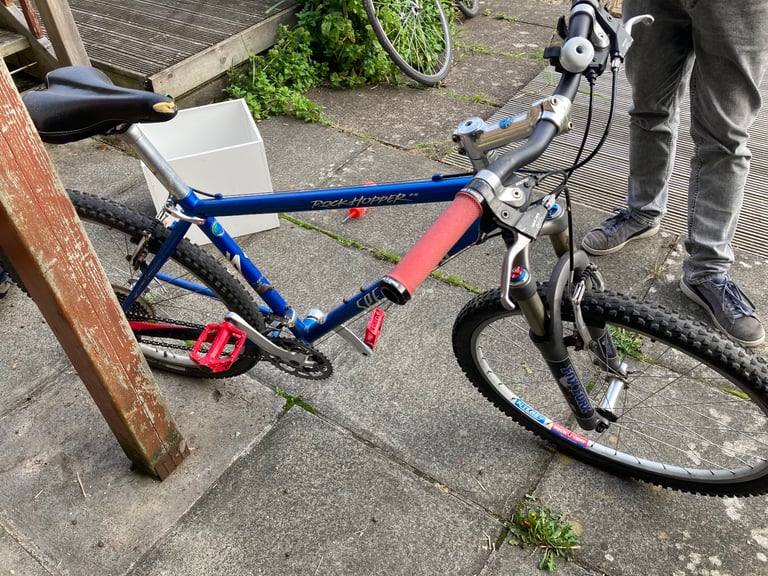 Specialized Rockhopper mtb medium