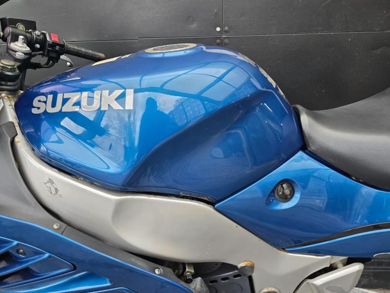 SUZUKI RF 600 RV PROJECT BIKE HPI CLEAR