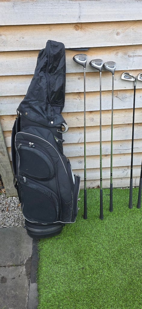 Golf club set with bag 