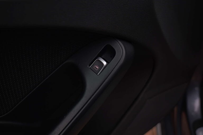 2014 Audi A4 2.0 A4 S Line TDI 4dr Saloon Diesel Manual