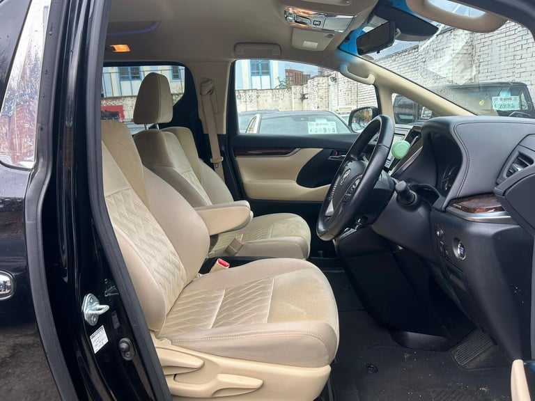 2025 Toyota Vellfire 2.4 PETROL AUTOMATIC (8 SEATER) PETROL Automatic