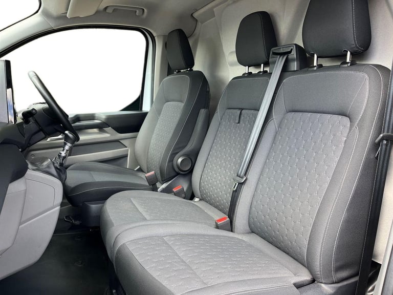 2024 Ford Transit Custom 2.0 EcoBlue 136ps H1 Van Limited Van DIESEL Manual