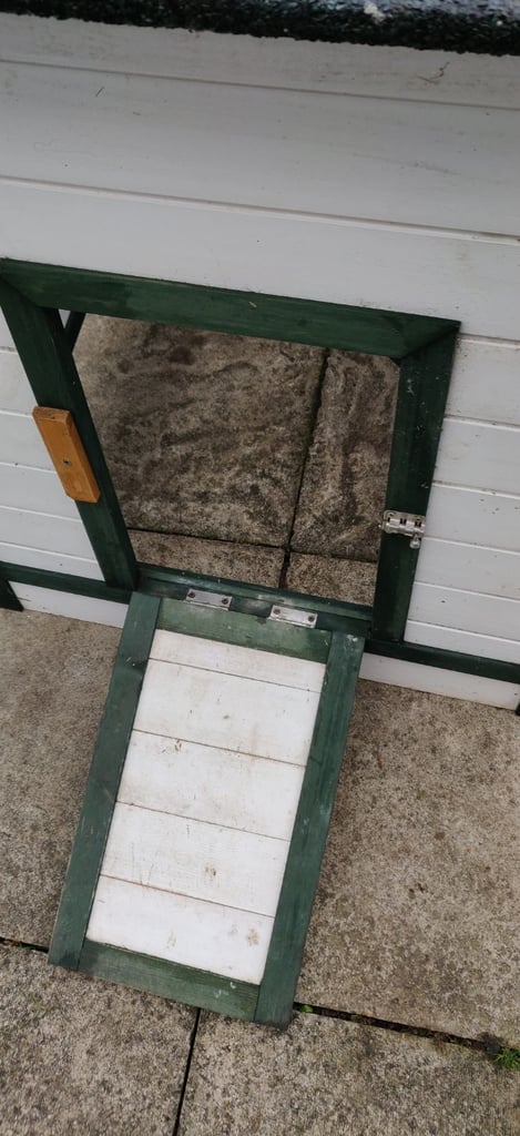 Pawhut chicken coop and run