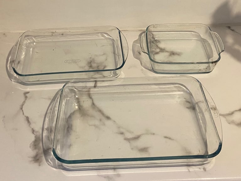 image for Pyrex Dishes