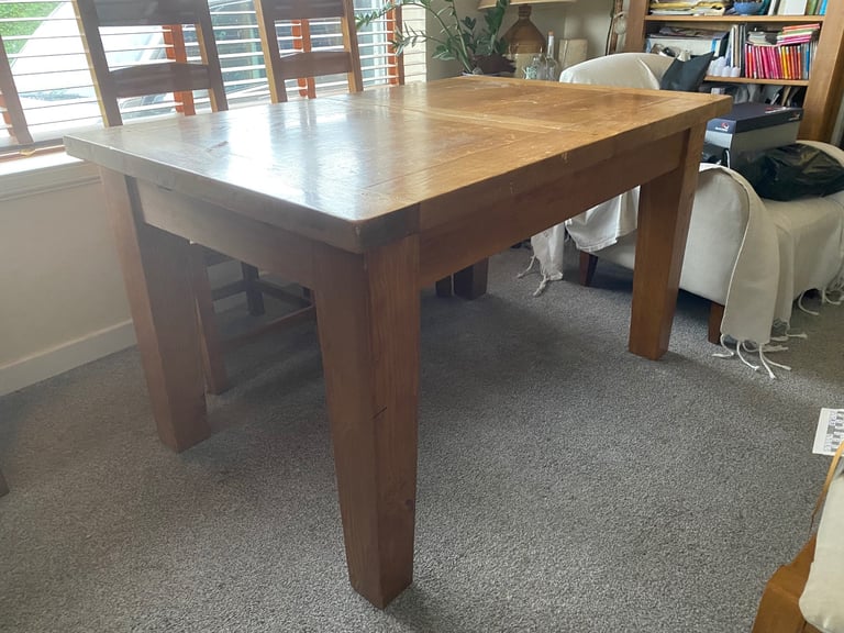 image for Hardwood dining room table