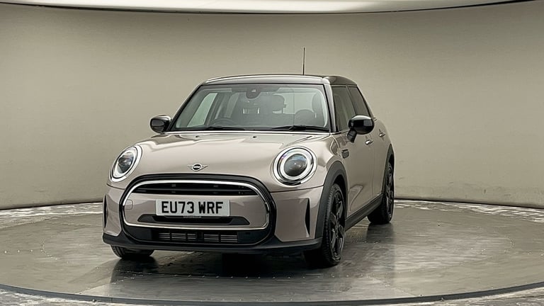 2024 MINI Hatch 5-Door Hatch Cooper Classic Hatchback Petrol Automatic