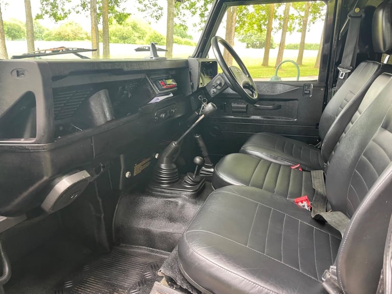 1999 Land Rover Defender 90 2.5 TD5 PANEL VAN DIESEL Manual