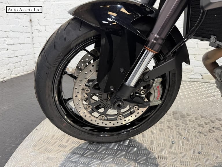 2016 KTM 1290 Super Duke R 1290 Naked Petrol Manual (172 ps) Naked Petrol Manual