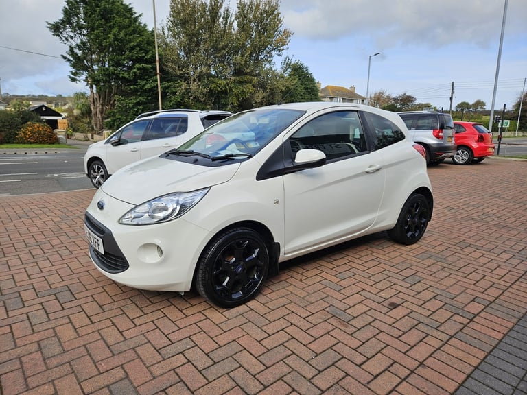 FORD KA 1.2 Zetec White Edition *** 26,000 Miles *** 2016