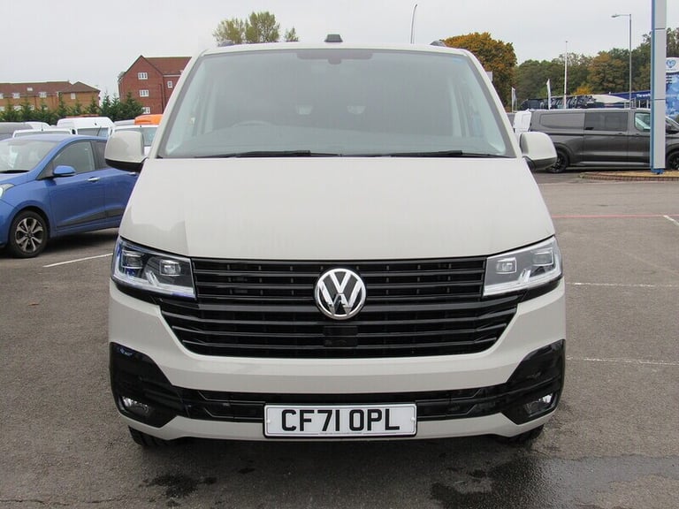 2022 Volkswagen Transporter TDI T28 Highline NO VAT DAY CAMPER VAN WITH HEATER AND SMART BED 2.0 ...