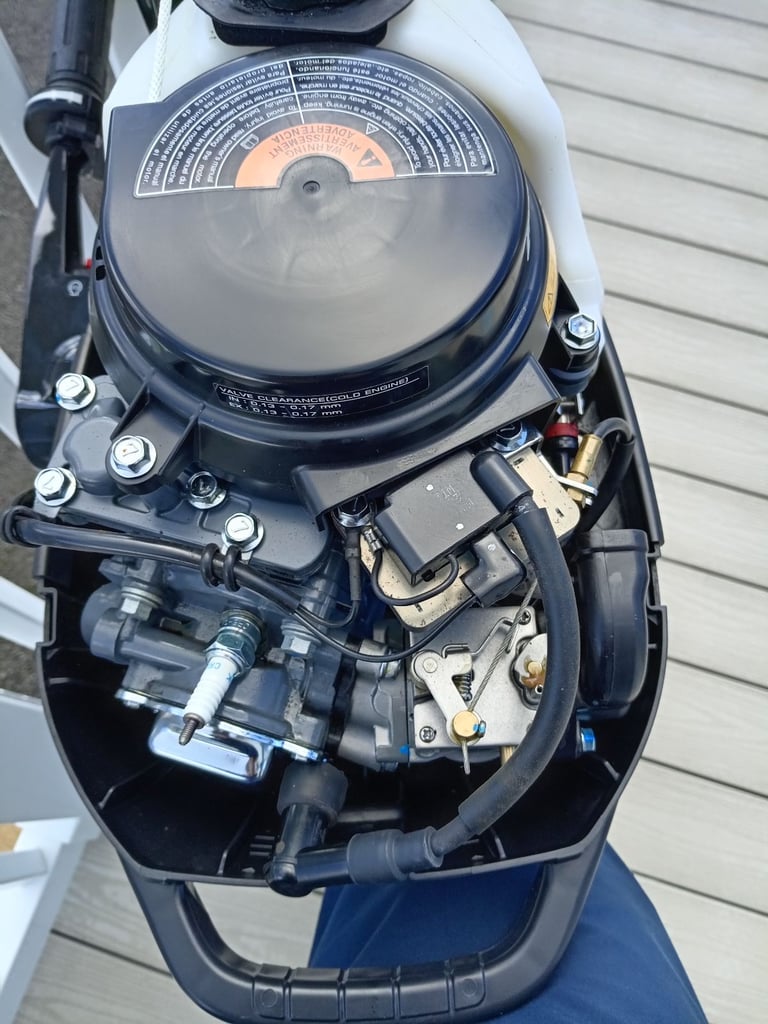 Suzuki DF 2.5 four stroke long shaft 