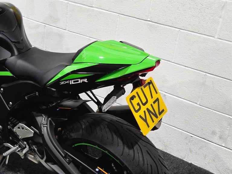 Kawasaki Ninja ZX-10R 1 OWNER! AKRAPOVIC EHXUAST! KRT REPLICA! FULL SERVICE