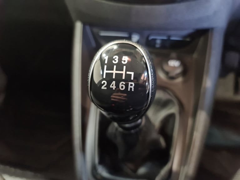 FORD TRANSIT COURIER 1.0 ECOBOOST LEADER P/V PETROL L1 100 BHP SWB