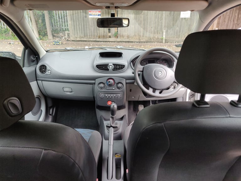 RENAULT CLIO 1.2 EXTREME 2006 06 REG MET SILVER 3 DOORS 5 SPEED MANUAL 88K MILES ULEZ FREE EXCELLENT