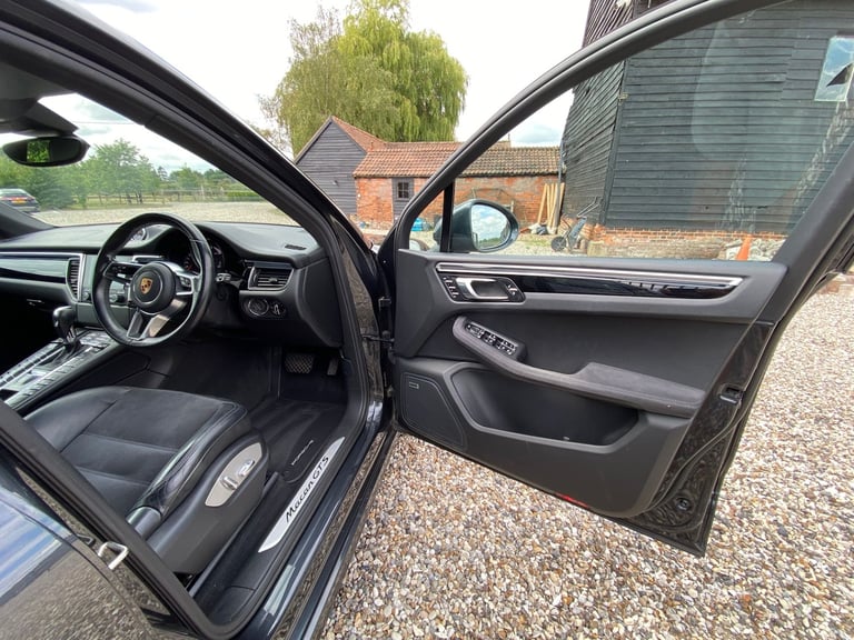 Porsche Macan 3.0T V6 GTS PDK 4WD Euro 6 (s/s) 5dr