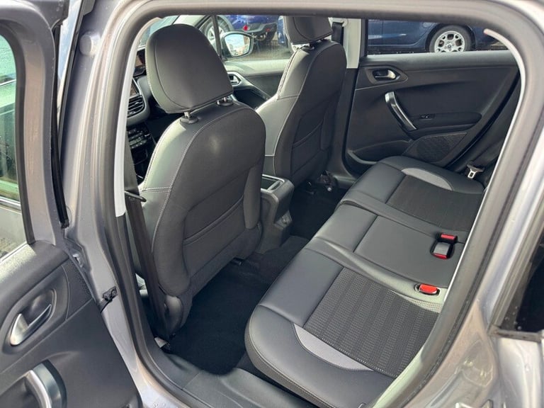 Peugeot 2008 1.2 PureTech Allure SUV 5dr Petrol Manual Euro 6 (82 ps)
