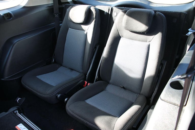 2014 Ford S-Max 1.6 TDCi Zetec Euro 5 (s/s) 5dr MPV Diesel Manual