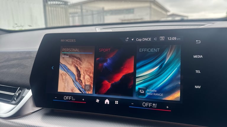2025 BMW iX2 150kW eDrive20 Shadow Edition 65kWh 5dr Auto Electric Hatchback Hatchback Electric A...