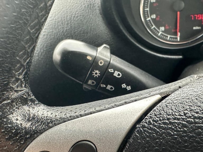 2006 Alfa Romeo 147 1.6 TS Lusso 3dr HATCHBACK Petrol Manual