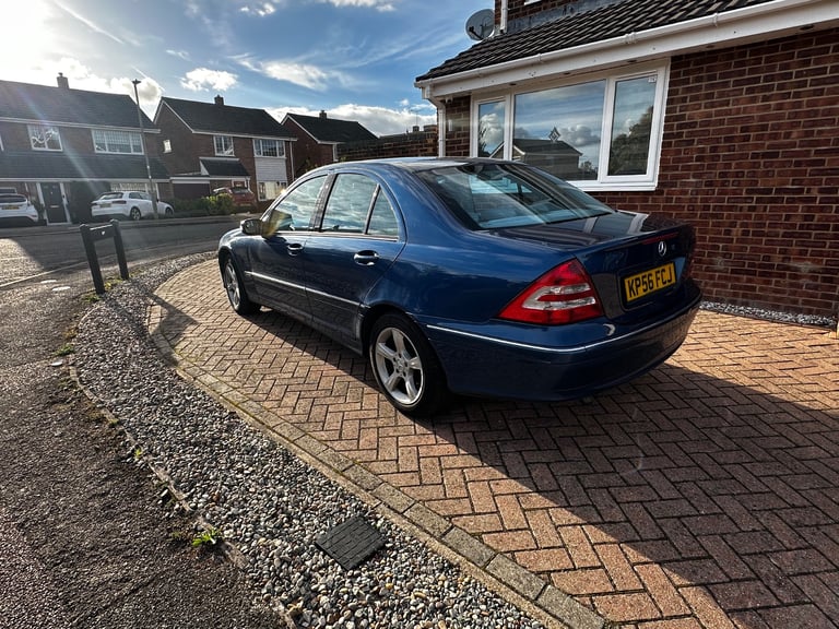 Mercedes-Benz, C CLASS