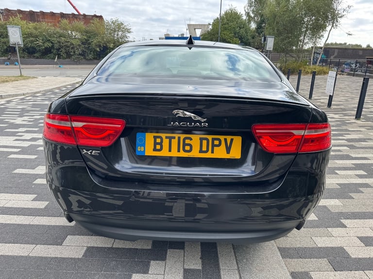 2016 JAGUAR XE R - SPORT 2.0 DIESEL 6 SPEED MANUAL SALOON 4dr BLACK 