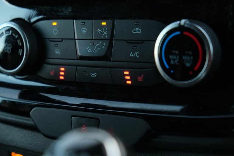 2022 Ford Transit Custom 2.0 280 EcoBlue Limited Panel Van 5dr Diesel Manual L1 H1 Euro 6 (s/s) (...