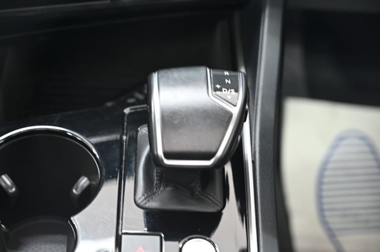 2018 68 VOLKSWAGEN TOUAREG 3.0 TDI V6 R-LINE SUV 5DR DIESEL TIPTRONIC 4MOTION EU