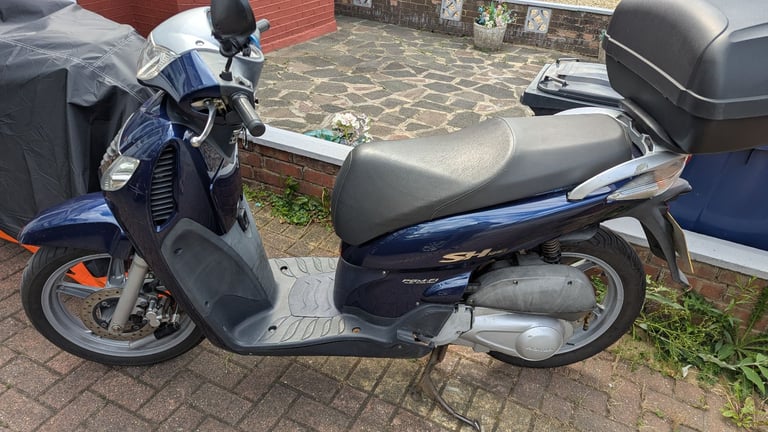 Honda SH125i 07 125cc scooter 