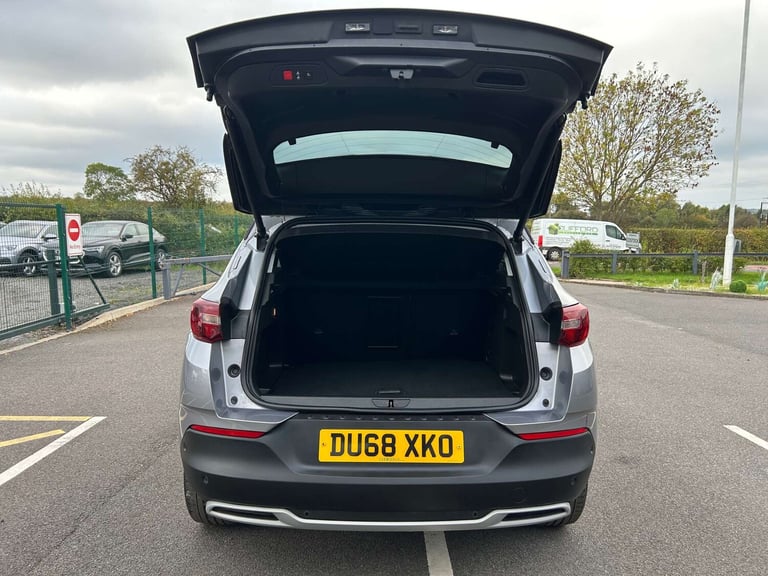 2018 Vauxhall Grandland X 1.2 Grandland X Sport Nav T S/S 5dr SUV Petrol Manual