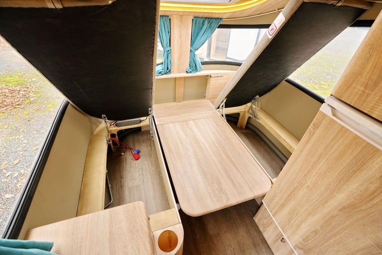 Freedom Carpento 360 - Lightweight 3 or 4 berth caravan with bathroom