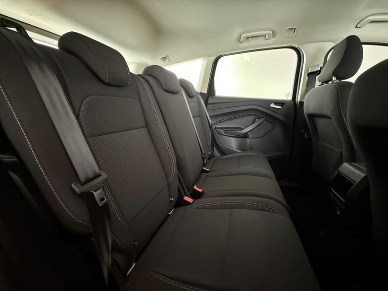 2018 Ford Kuga 2.0 TDCi EcoBlue Zetec AWD Euro 6 (s/s) 5dr HATCHBACK Diesel Manual