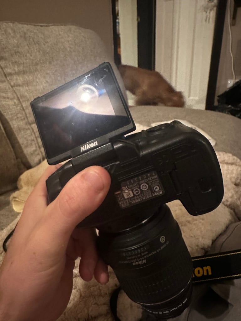 Nixon d5000 digital camera 