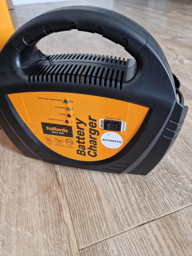 Car battery charger from halfords